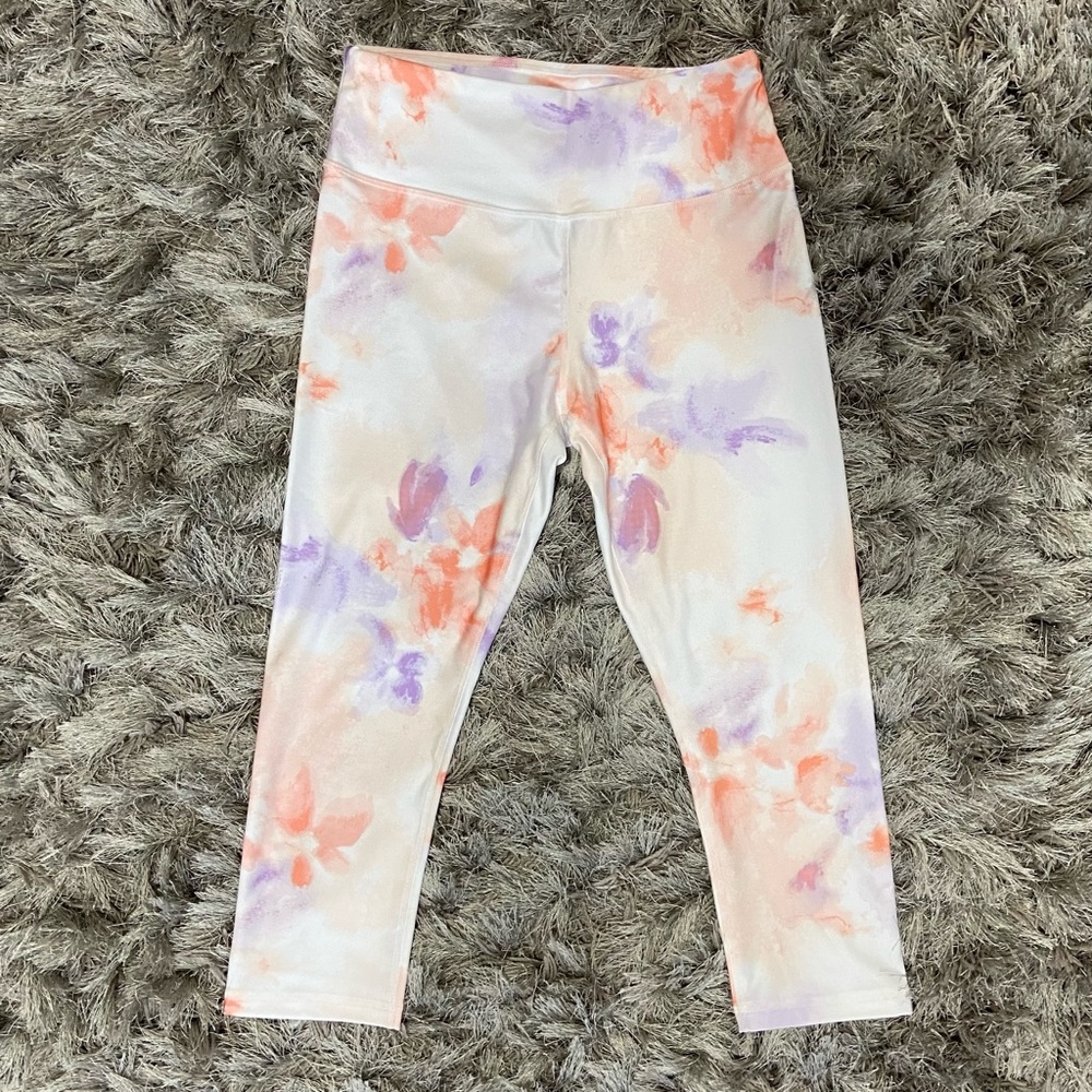 Joe Fresh Active women tie dye pattern stretch cropped leggings. Size M. Used.